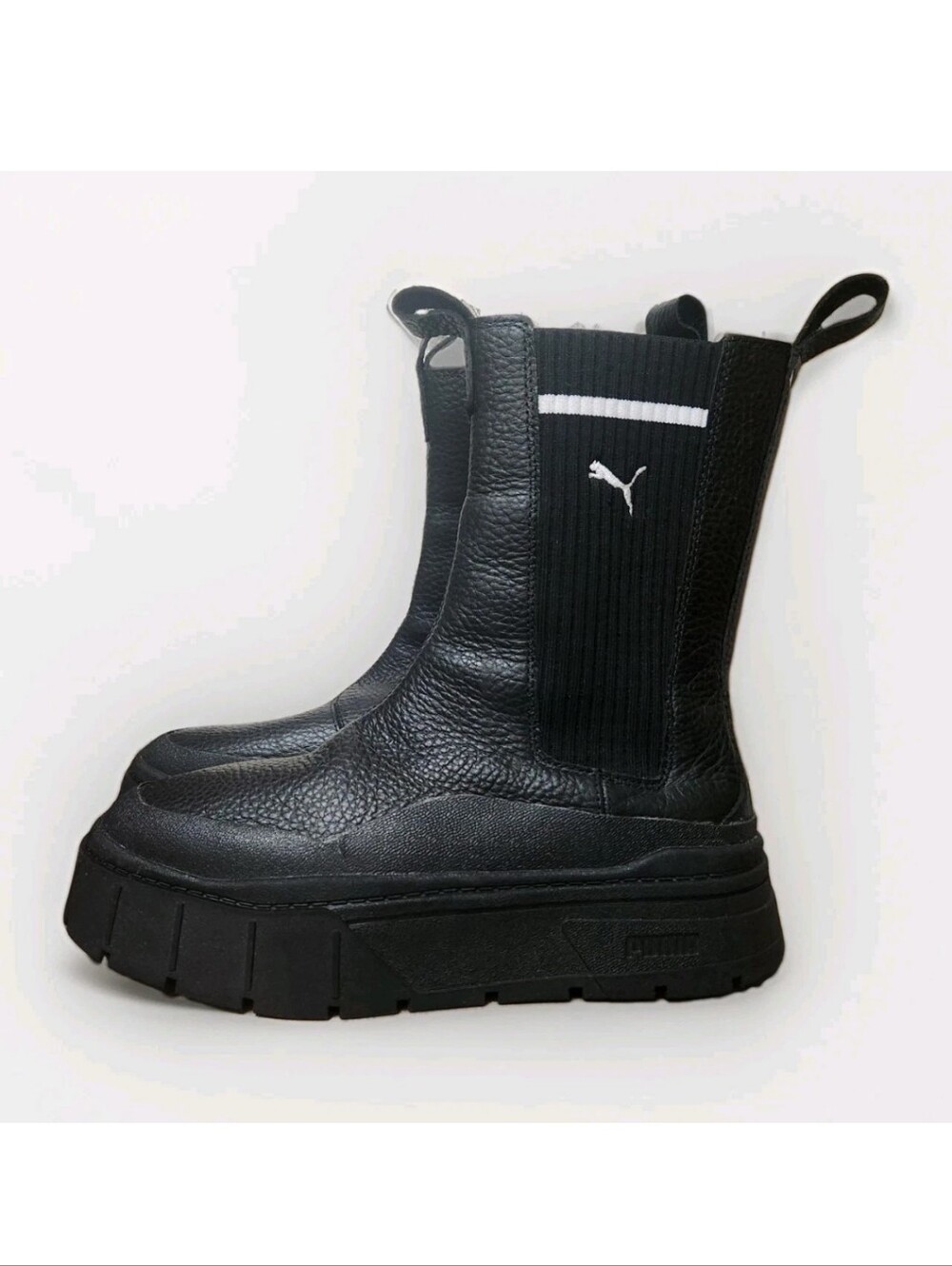 PUMA Mayze Stack Chelsea Boots Black 8 Platform Chunky Lug Sole Streetwear